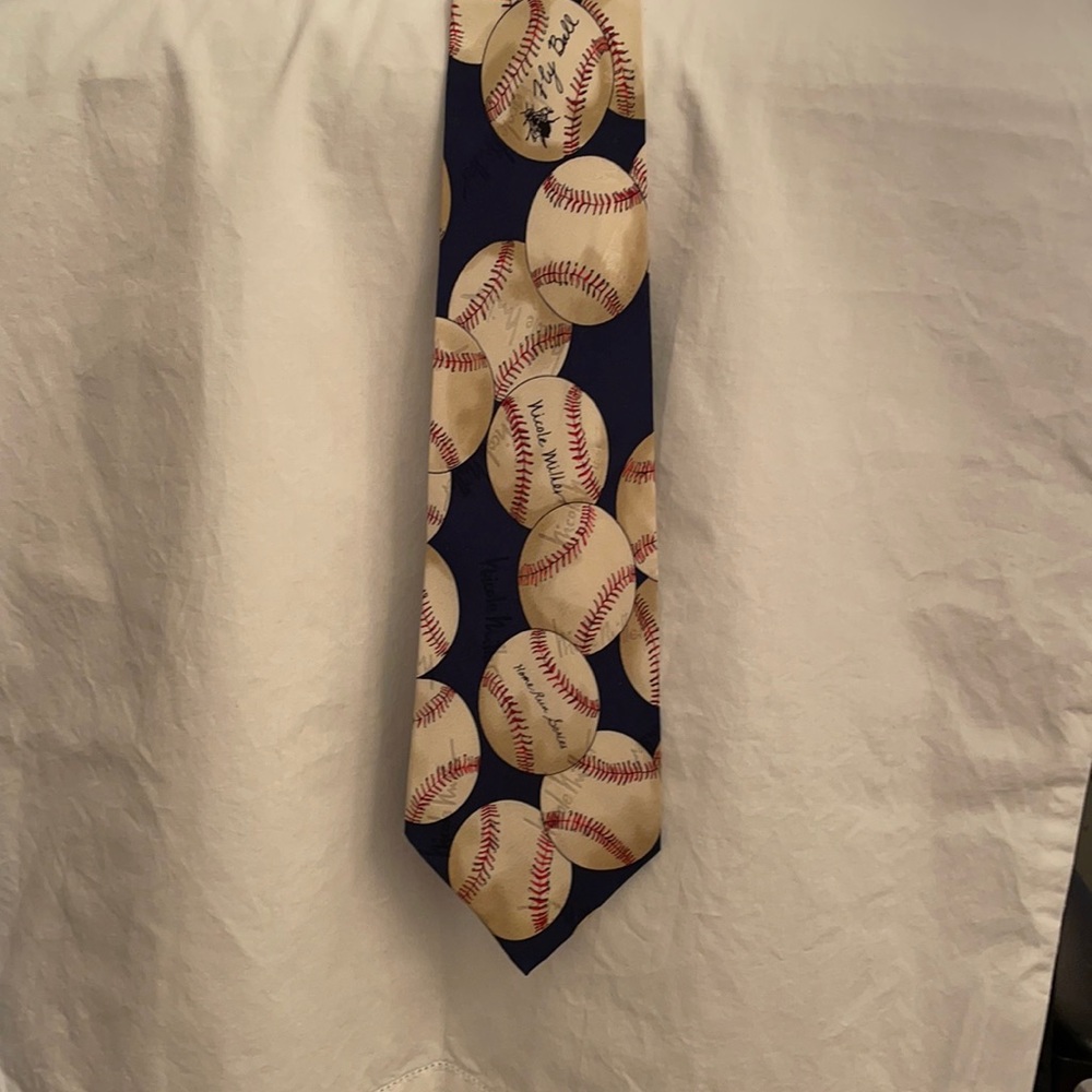 Nicole Miller 100% Silk Tie